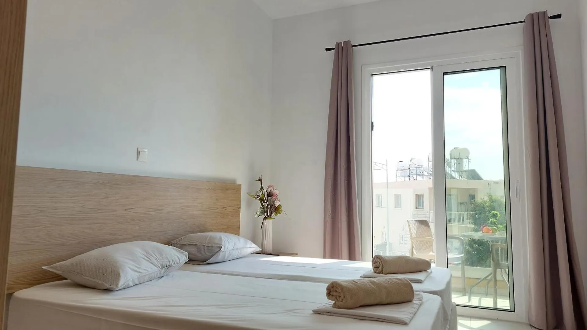 Piazza Napa Suites Ayia Napa Cipro