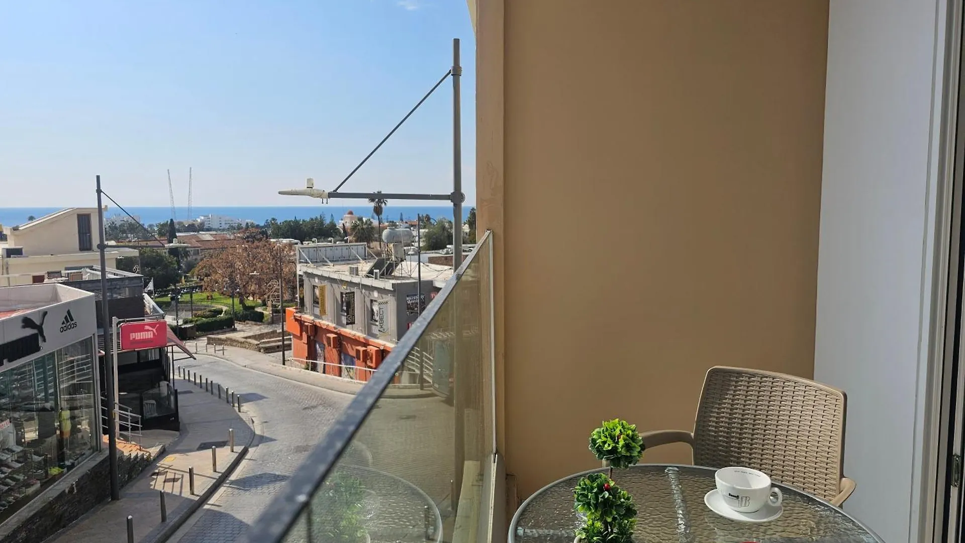 Piazza Napa Suites Ayia Napa