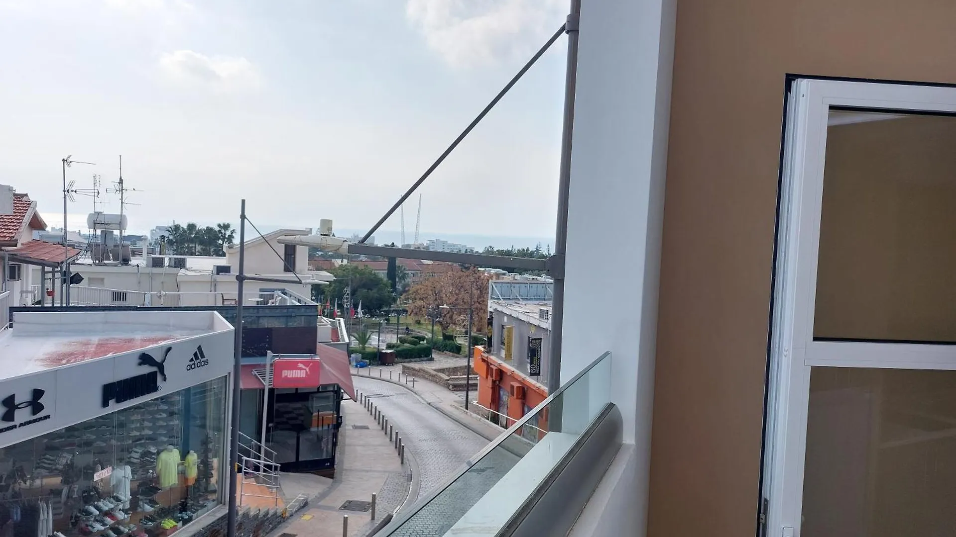 Piazza Napa Suites Ayia Napa 0*,  Cipro