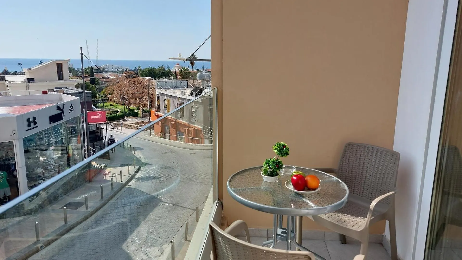 Piazza Napa Suites Ayia Napa 0*,  Cipro