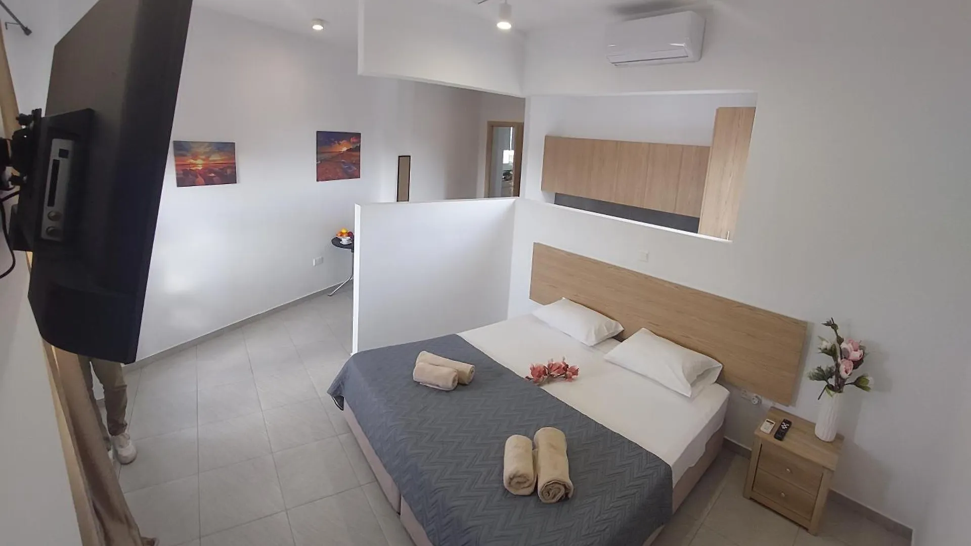 Piazza Napa Suites Ayia Napa