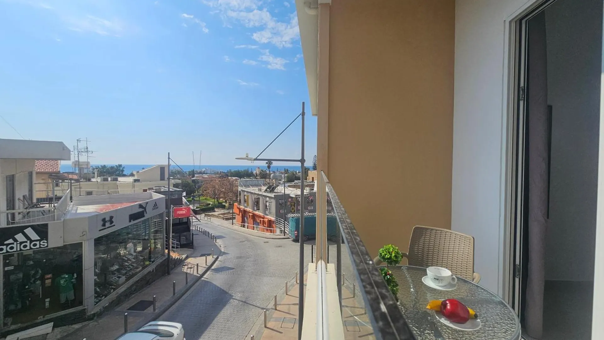 Piazza Napa Suites Ayia Napa
